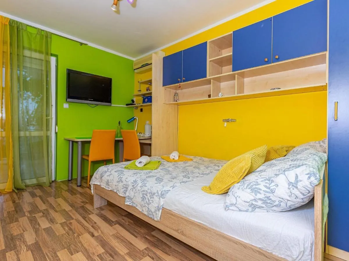 Gorgeous Holiday Home In Dramalj Near Sea