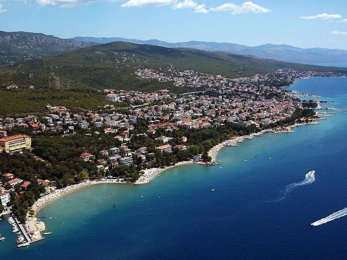 Gorgeous Holiday Home In Dramalj Near Sea